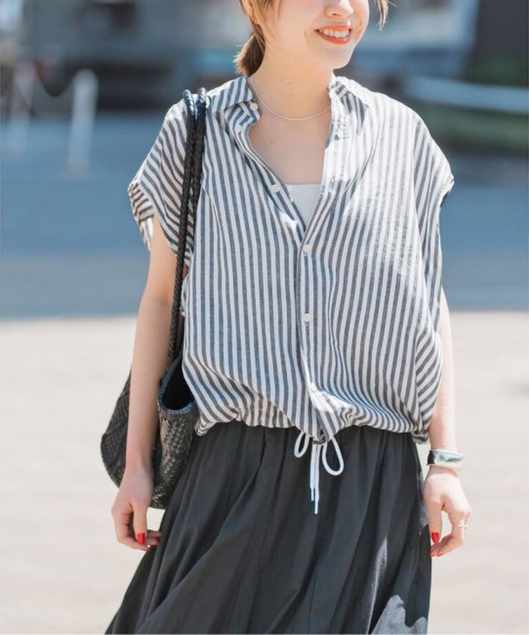 Spick and Span「リネンブレンドフレンチヘムギャザーシャツ」|シャツ・ブラウス|ブラックベース