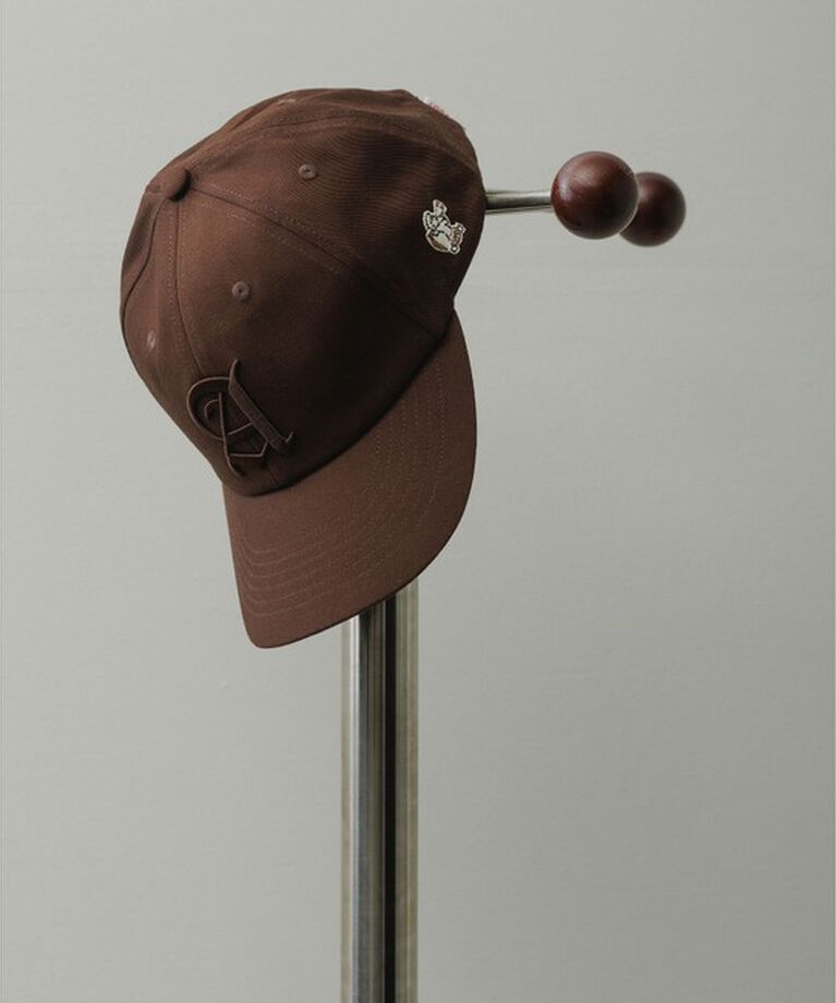 ADAM ET ROPE'「《WEB限定》【LOGAN for ADAM ET ROPE'】5PANEL Cap / ユニセックス」|キャップ・キャスケット|コゲ茶メイン