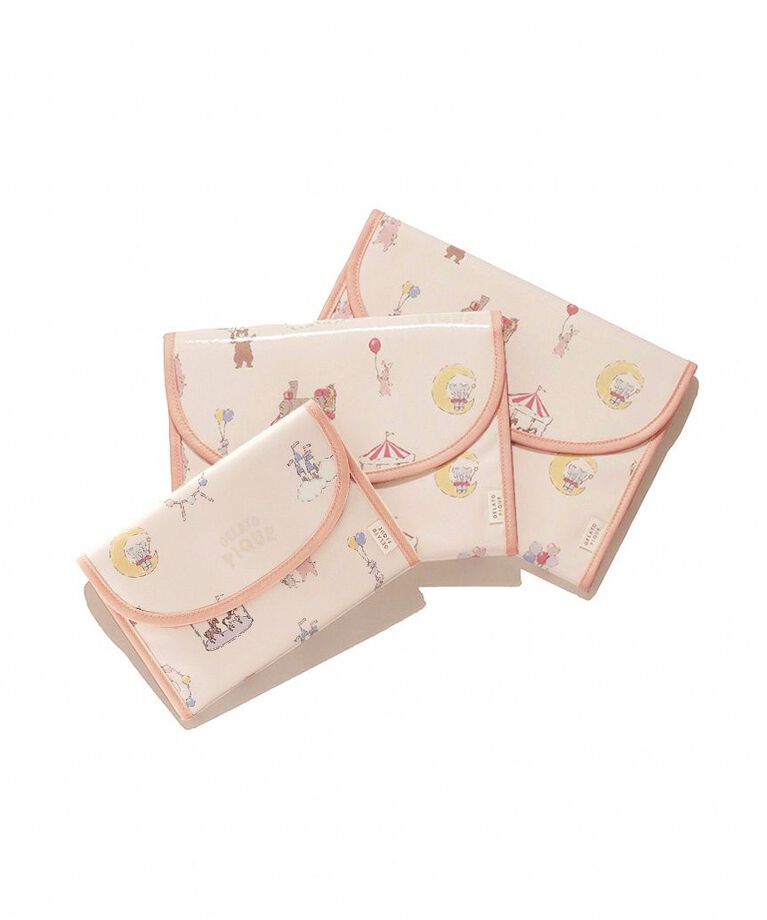 gelato pique「【販路限定】総柄母子手帳ケースS」|マタニティ・ママグッズ|