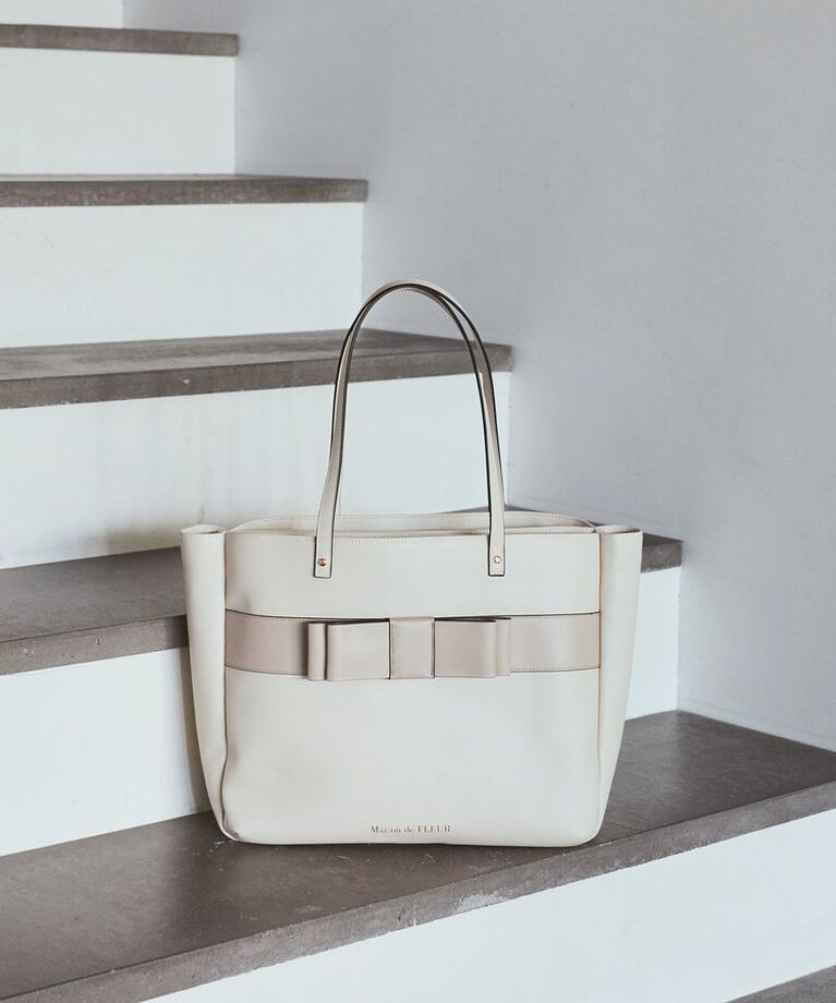 Maison de FLEUR「フロントリボン3ルームトートバッグ」|トートバッグ|