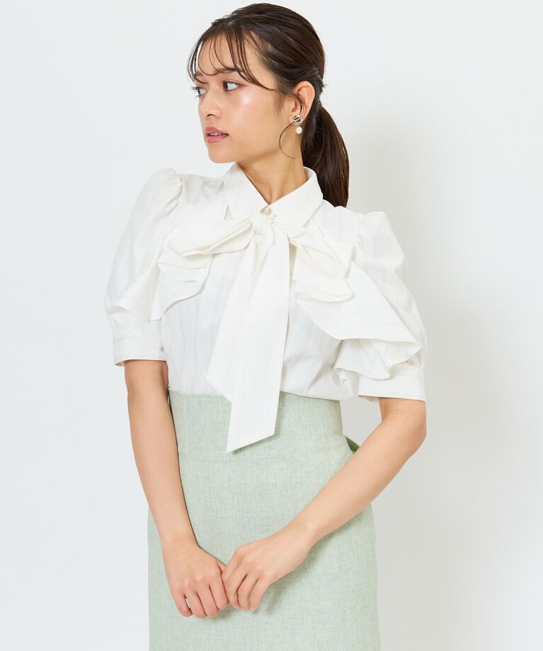 アンドクチュール「ビジューボタンストライプフリルブラウス」|シャツ・ブラウス|white/borderｽﾄﾗｲﾌﾟ