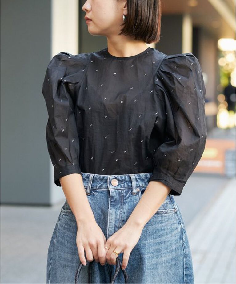 IENA LA BOUCLE「IENA LA BOUCLE コットンオーガンザエンブロイダリーパフィーブラウス」|シャツ・ブラウス|