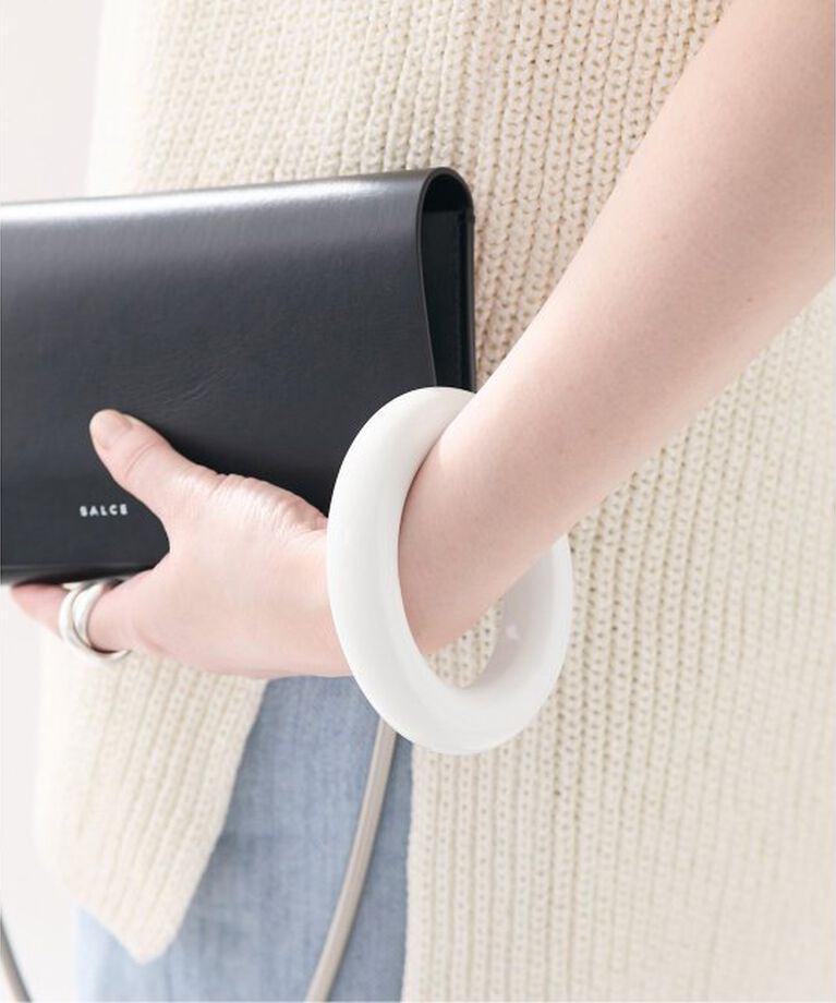 VERMEIL par iena「KENNETH JAY LANE（ケネス ジェイ レーン） Resin Bangle」|ブレスレット・バングル|ナチュラル