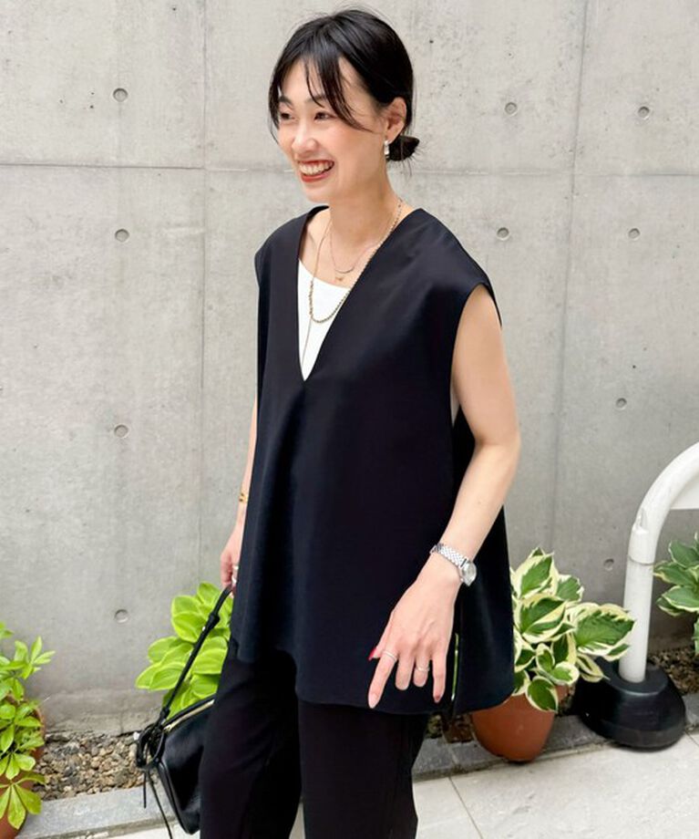 NOLLEY'S「【WEB STAFF高久☆別注カラーあり】COOL TOUCH 深Vネックプルオーバーカットソー」|ベスト・ジレ|ブラック