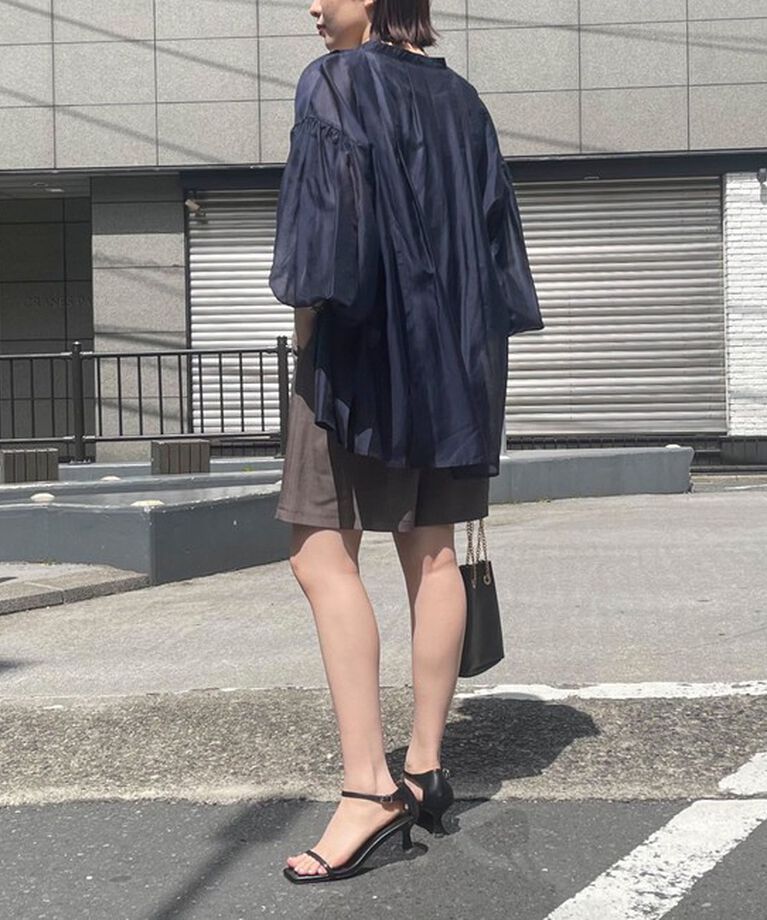 fredy emue「タックハーフパンツ」|チノ|