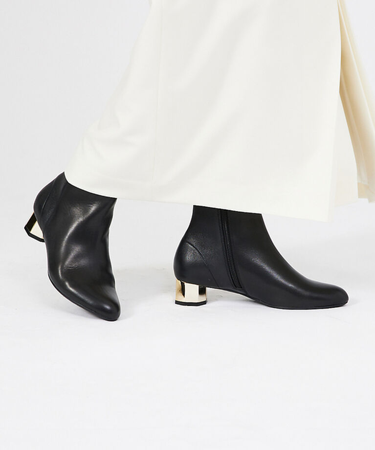 AU BANNISTER「【スノーソール】バックストレッチショートブーツ」|ショートブーツ|ブラック