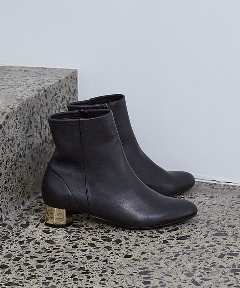 AU BANNISTER「【スノーソール】バックストレッチショートブーツ」|ショートブーツ|