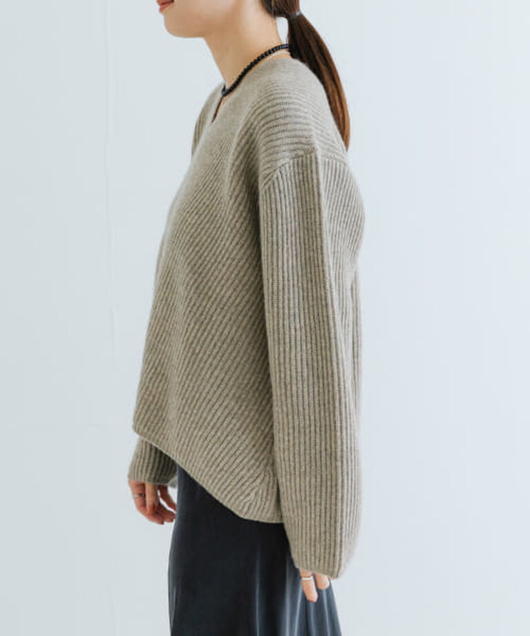 URBAN RESEARCH「UR HAMILTON WOOL 畦Vネックニット」|ニット・セーター|