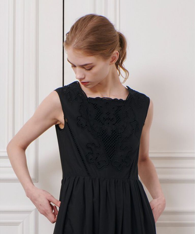 LOULOU WILLOUGHBY「【LOULOU WILLOUGHBY】エンブロイダリーノースリワンピース」|ワンピース|