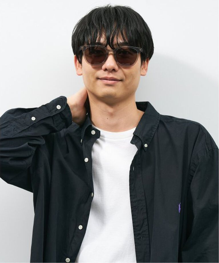  「【WEB限定】ウェリントン型 サングラス | 軽量 カラーレンズ トレンド 紫外線対策 UVカット 大きめサイズ」|サングラス|薄グレー