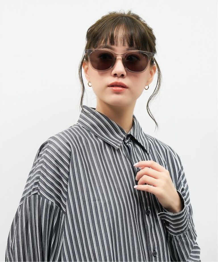  「【WEB限定】ウェリントン型 サングラス | 軽量 カラーレンズ トレンド 紫外線対策 UVカット 大きめサイズ」|サングラス|