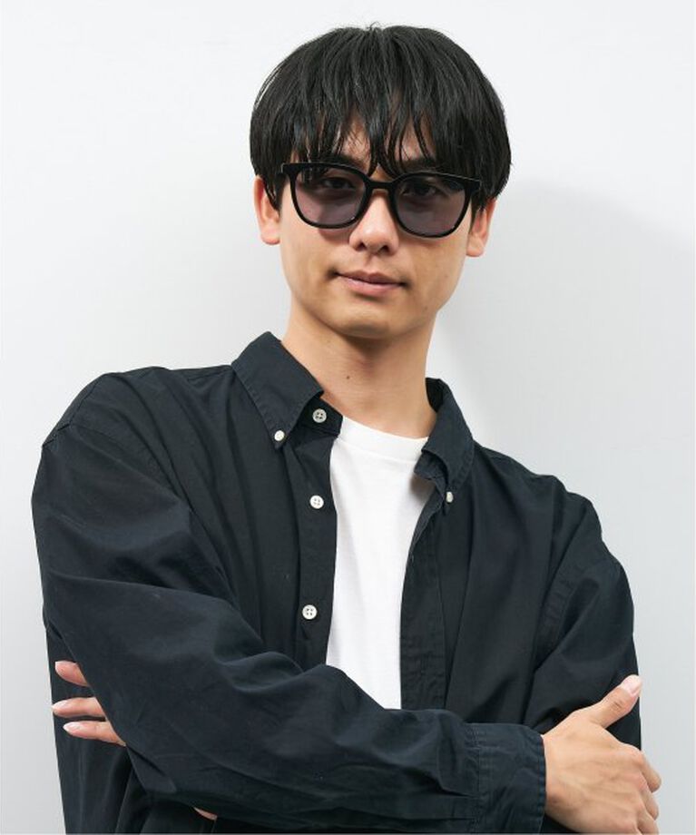  「【WEB限定】ウェリントン型 サングラス | 軽量 カラーレンズ トレンド 紫外線対策 UVカット 大きめサイズ」|サングラス|黒