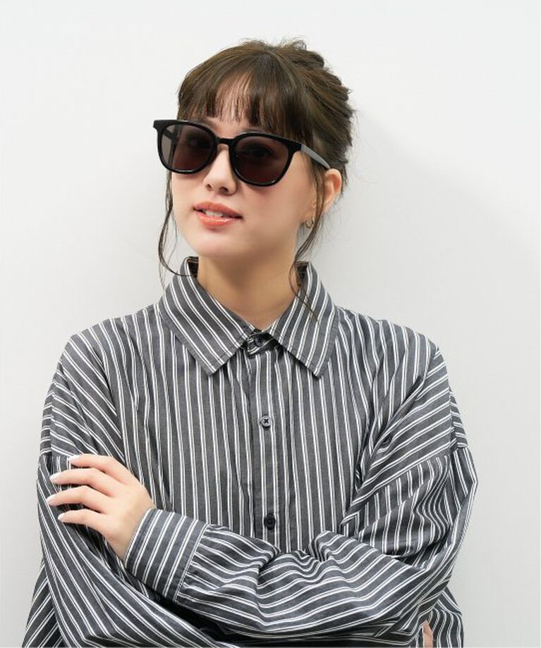  「【WEB限定】ウェリントン型 サングラス | 軽量 カラーレンズ トレンド 紫外線対策 UVカット 大きめサイズ」|サングラス|