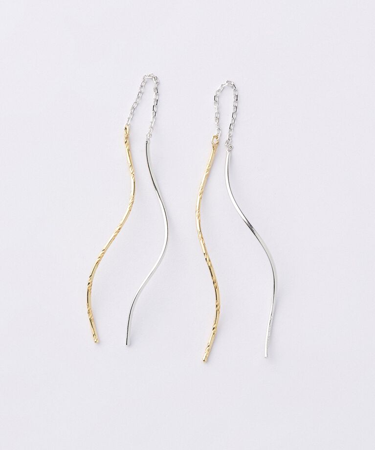 newme by Samantha Thavasa「K10 YG×WG コンビウェーブピアス」|ピアス|K10 YGxK10 WG