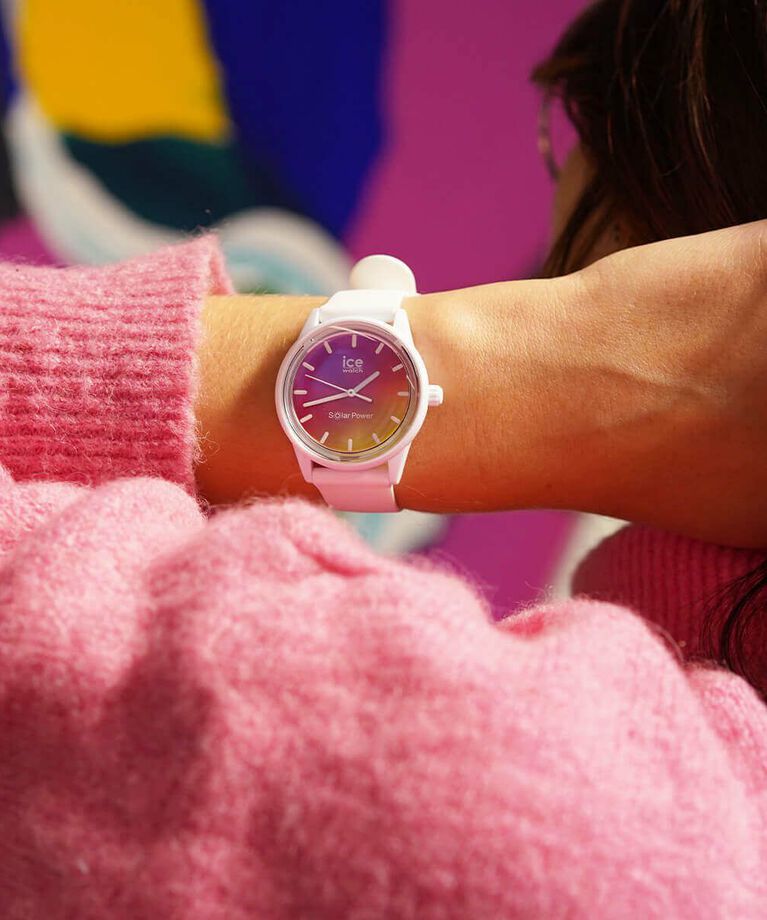 ICE-WATCH「〈ICE-WATCH(ｱｲｽｳｫｯﾁ)〉ICE solar power - ｻﾝｾｯﾄｶﾙﾌｫﾙﾆｱ - スモール」|腕時計|