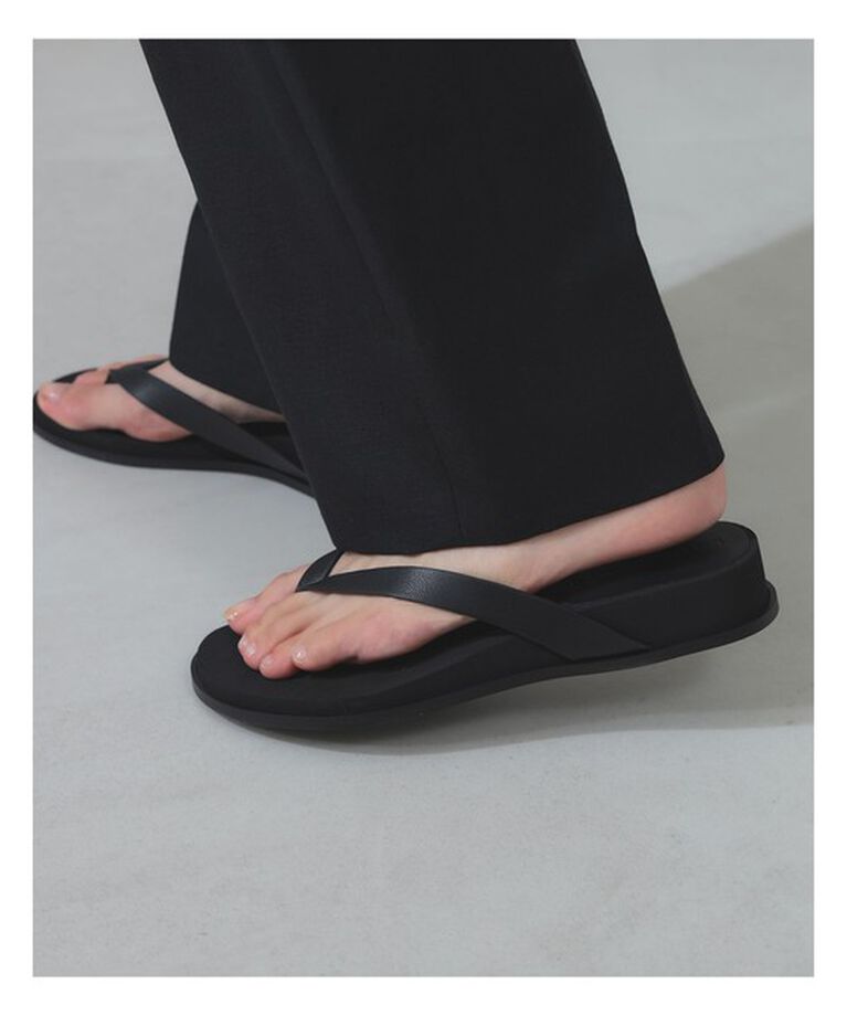 Demi-Luxe BEAMS 「LAOCOONTE / LUCI Sofia サンダル」|サンダル|BLACK