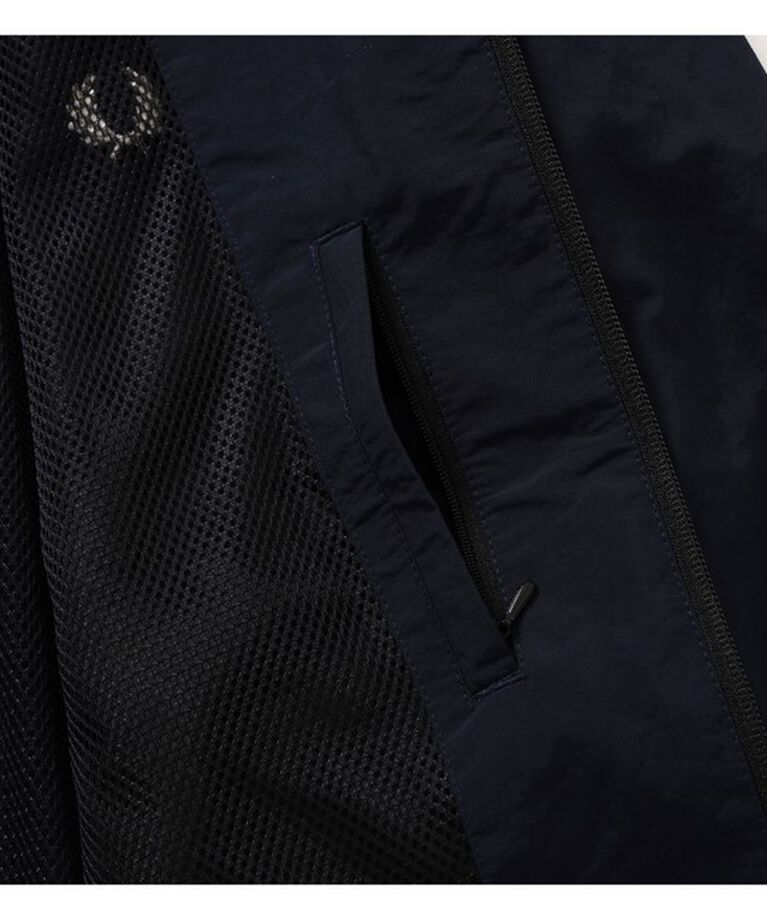 BEAMS「【別注】 FRED PERRY / Shell Jacket」|ブルゾン・スタジャン|
