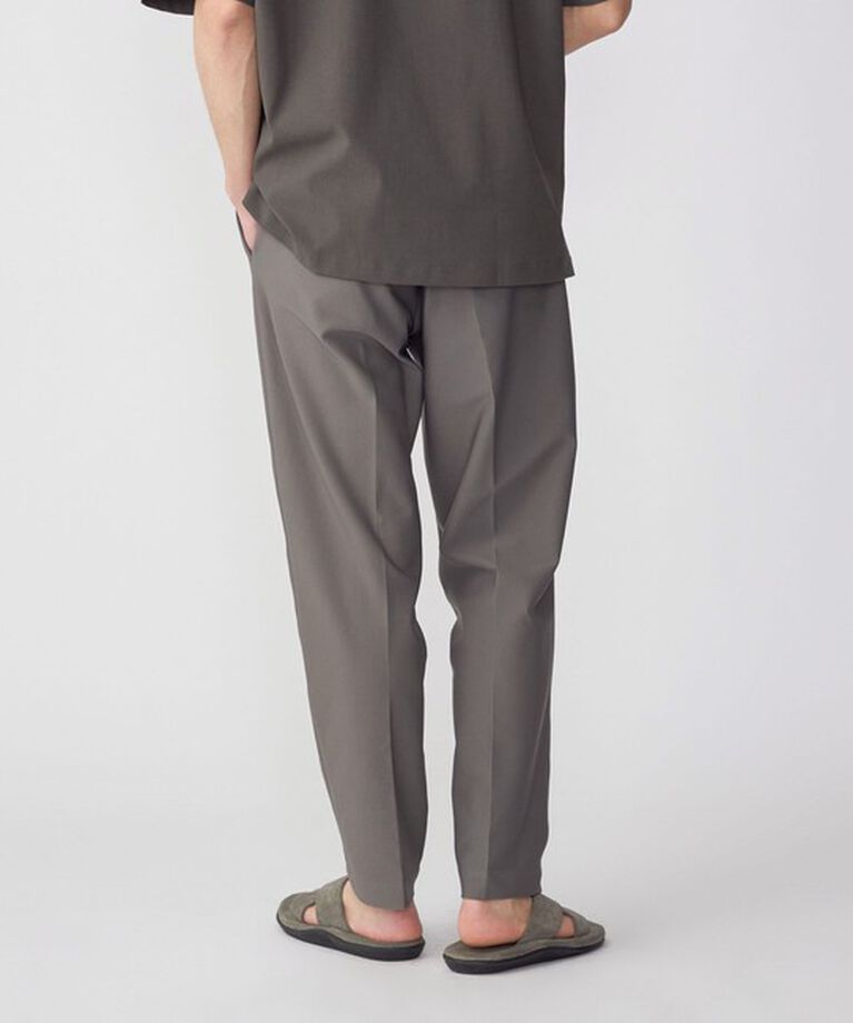 SHIPS「SHIPS: PIEZO JACQUARD 360°ストレッチ ピンタック イージースラックス」|スラックス|