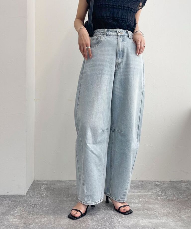 fredy emue「カーブデニムパンツ」|デニム|サックスブルー