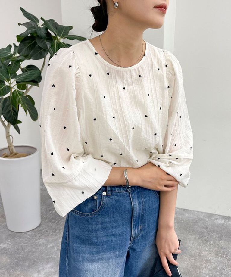 fredy emue「【WEB限定デザインあり】刺繍袖ボリュームブラウス」|シャツ・ブラウス|