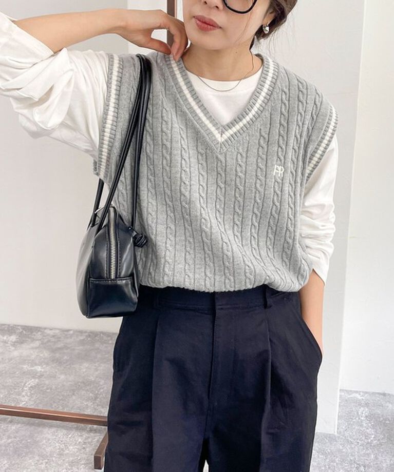 fredy emue「FR刺繍柄編みニットベスト」|ベスト・ジレ|
