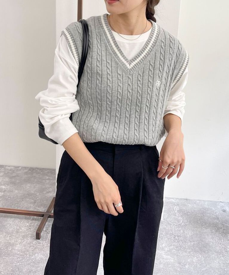 fredy emue「FR刺繍柄編みニットベスト」|ベスト・ジレ|