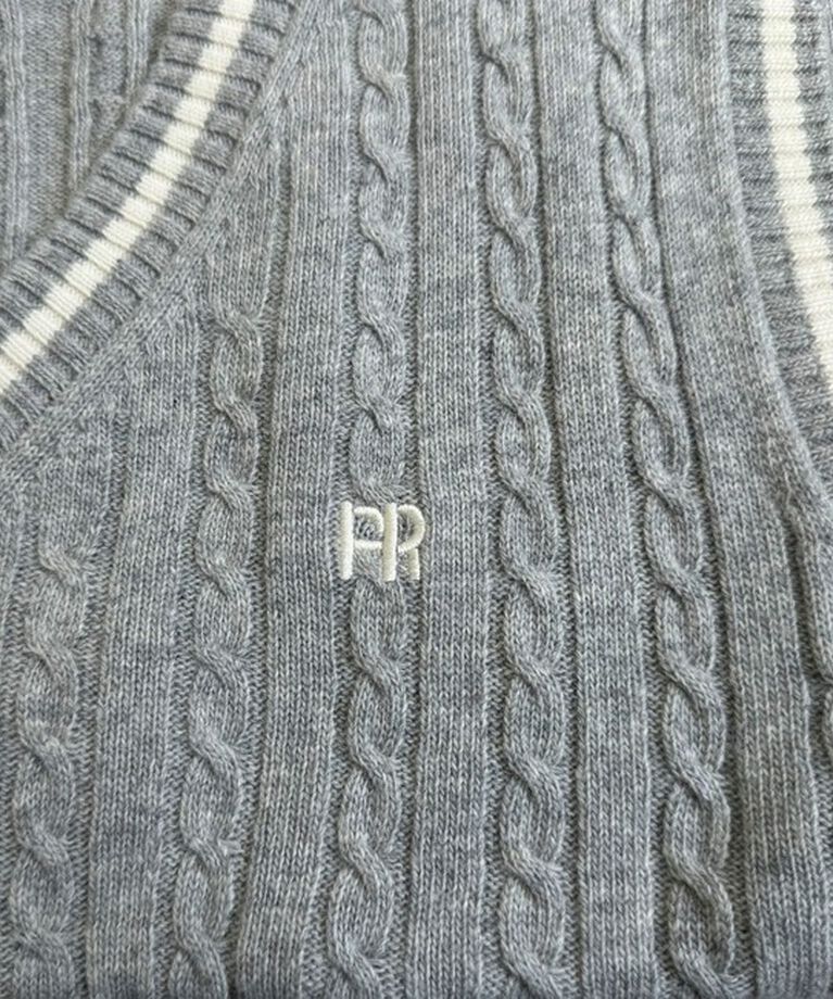 fredy emue「FR刺繍柄編みニットベスト」|ベスト・ジレ|