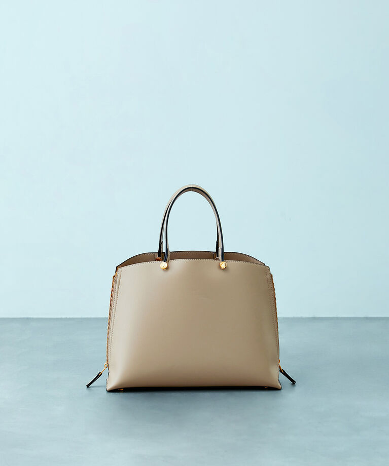 E'POR「【新色追加】【E'POR】Y BAG Medium」|ハンドバッグ|