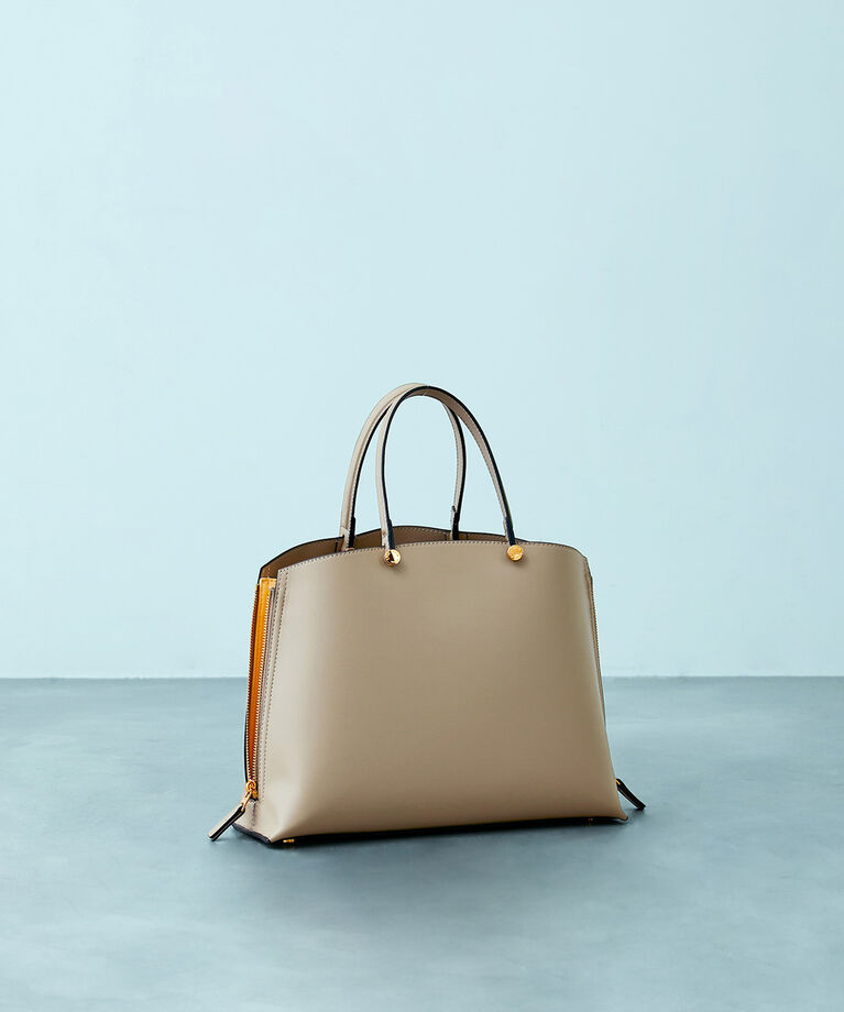 E'POR「【新色追加】【E'POR】Y BAG Medium」|ハンドバッグ|