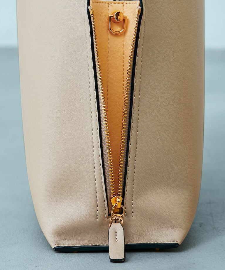 E'POR「【新色追加】【E'POR】Y BAG Medium」|ハンドバッグ|