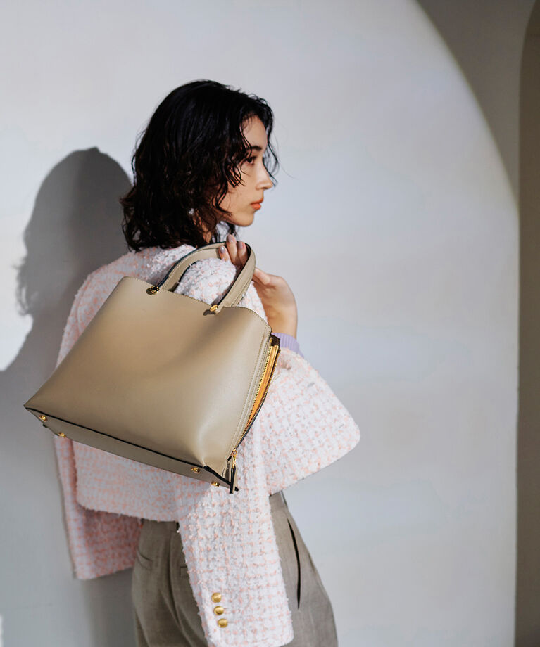 E'POR「【新色追加】【E'POR】Y BAG Medium」|ハンドバッグ|