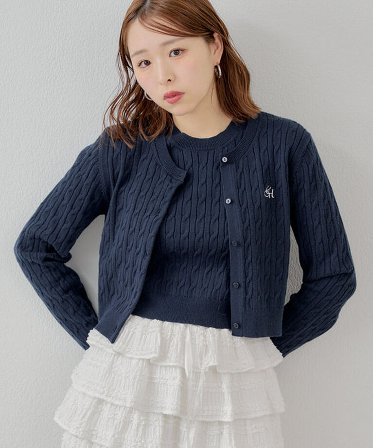  「【SET ITEM】アンサンブルケーブル胸刺繍カーディガン」|カーディガン|