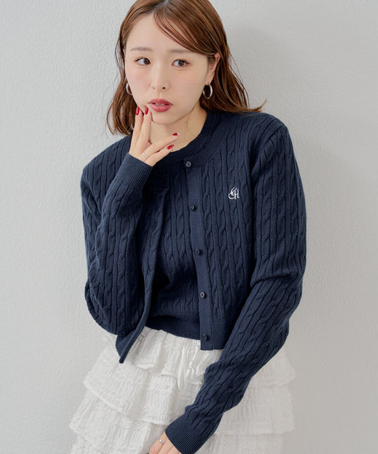  「【SET ITEM】アンサンブルケーブル胸刺繍カーディガン」|カーディガン|