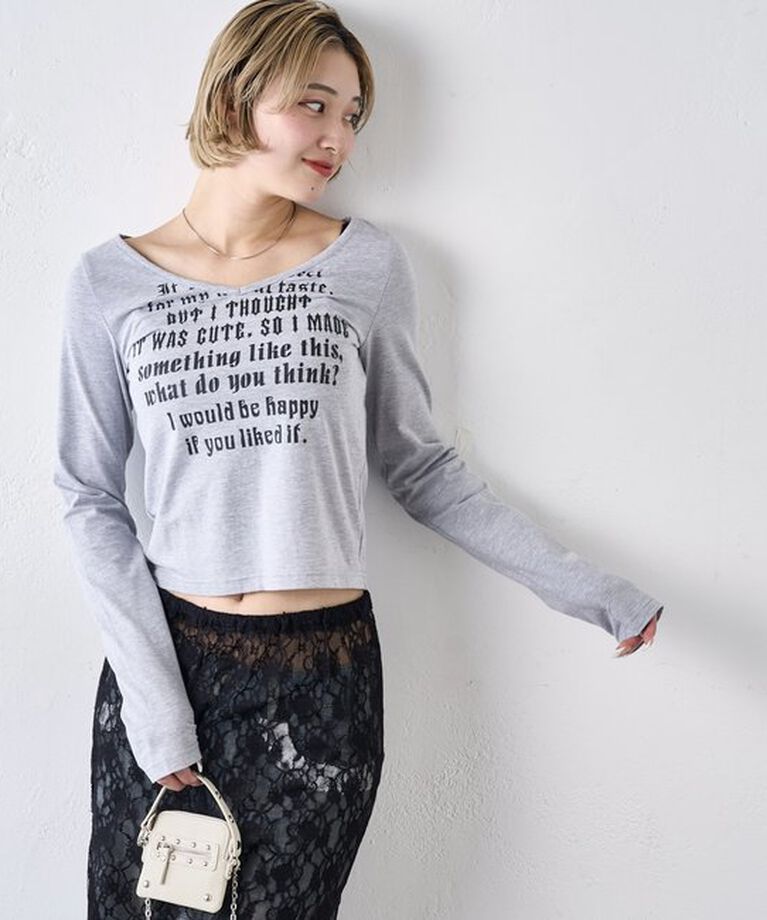  「メッセージVネックトップス」|Tシャツ・カットソー|