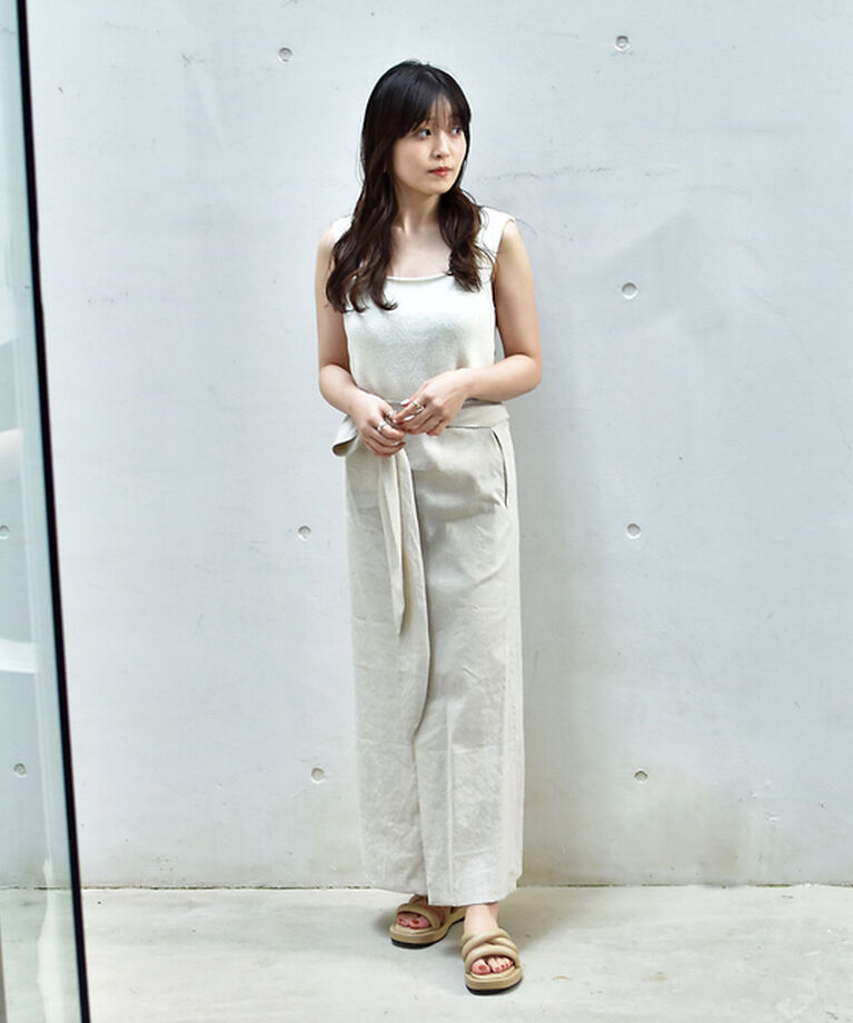 AU BANNISTER「【WEB限定】厚底 チューブ クッション フラット サンダル」|サンダル|