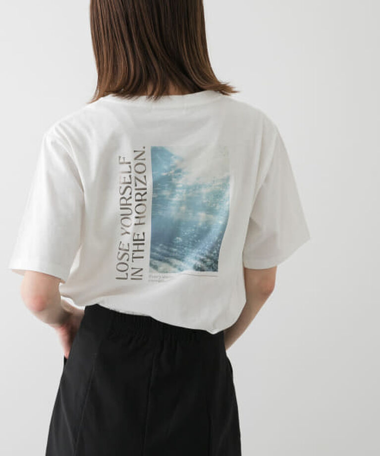 SENSE OF PLACE by URBAN RESEARCH「SENSE OF PLACE 『一部WEB限定カラー』グラフィックTシャツ(半袖)」|Tシャツ・カットソー|