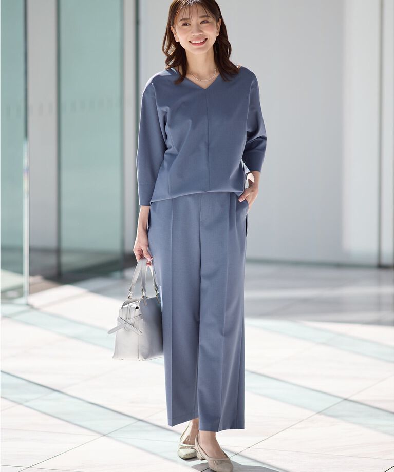Reflect「【接触冷感／マシンウォッシュ可／セットアップ可能】ドルマンスリーブVネックブラウス」|シャツ・ブラウス|