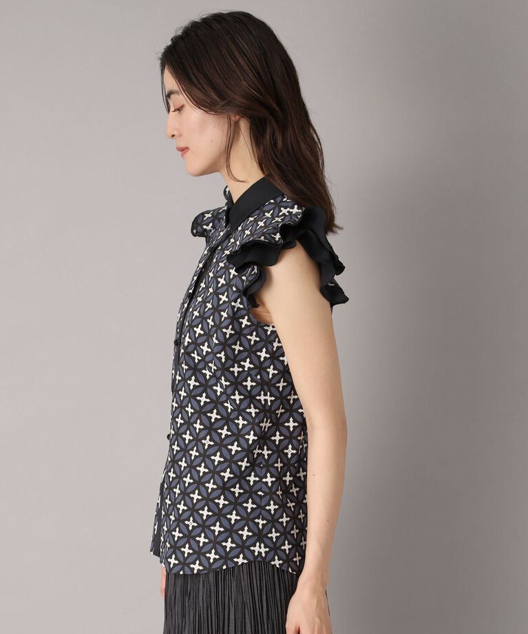 DRESSTERIOR「【大人百花春号掲載 モデル美香さん着用】オーバーラップウィングスリーブブラウス」|シャツ・ブラウス|