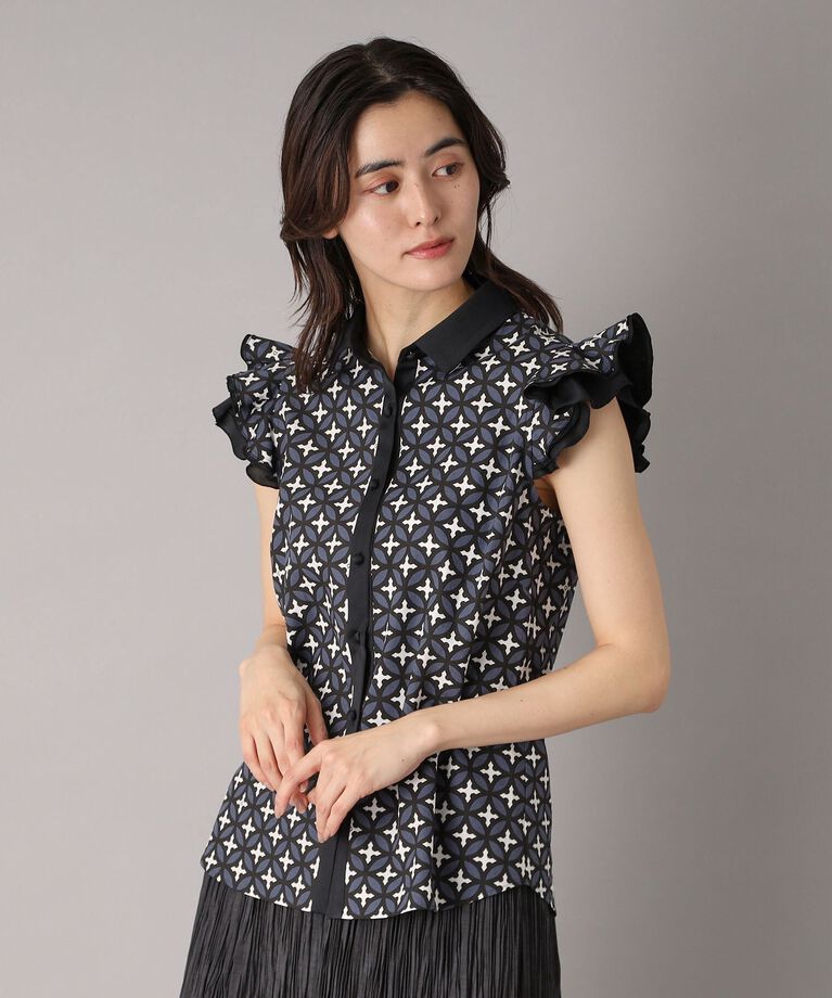 DRESSTERIOR「【大人百花春号掲載 モデル美香さん着用】オーバーラップウィングスリーブブラウス」|シャツ・ブラウス|