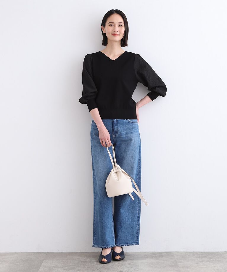 INDIVI「【洗える】袖コンシャス Vネックニット」|ニット・セーター|