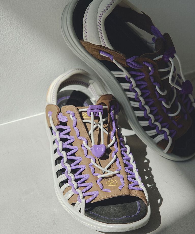 KEEN「【emmi×KEEN】UNEEK II OT / emmi」|スニーカー|
