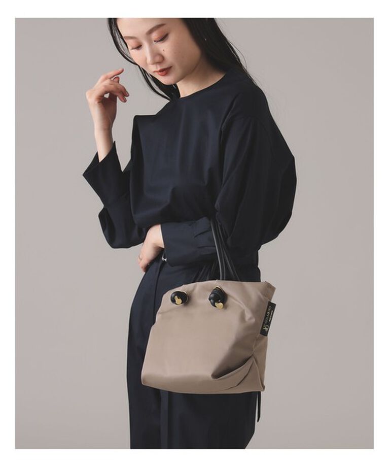Demi-Luxe BEAMS 「VIOLAd’ORO / BIANCA ナイロン トートバッグ S」|トートバッグ|