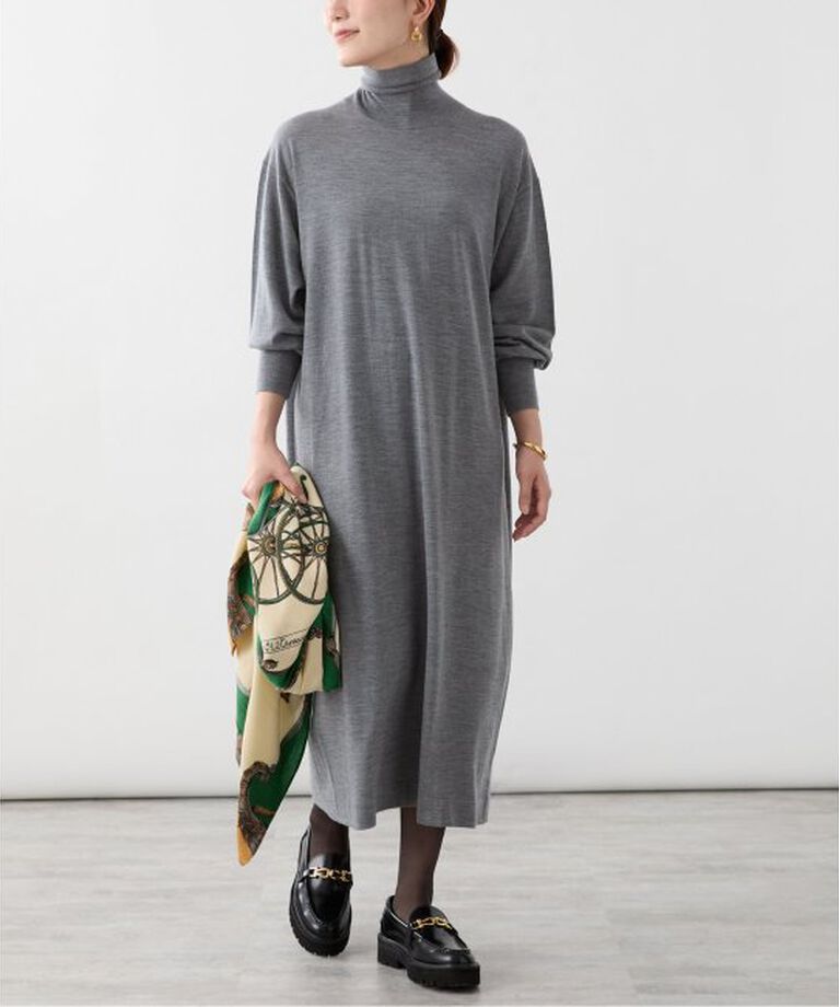 VERMEIL par iena「glowwool ニットタートルワンピース」|ワンピース|グレー
