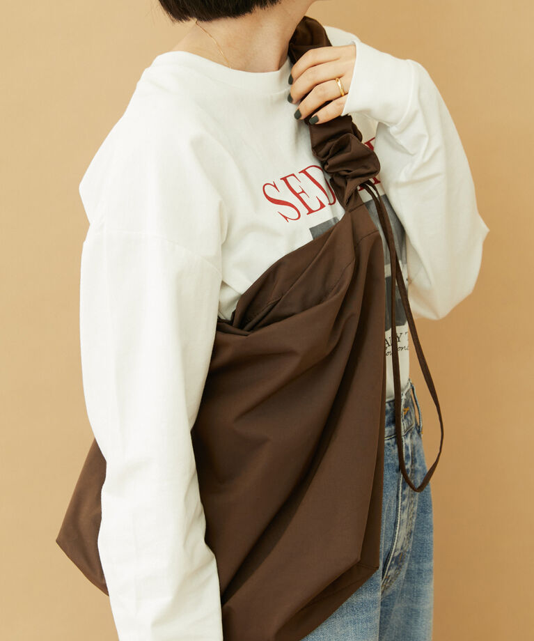 VIS「【雨や水を弾く】クシュクシュハンドルショルダーバッグ【A4対応】」|ショルダー・メッセンジャー|
