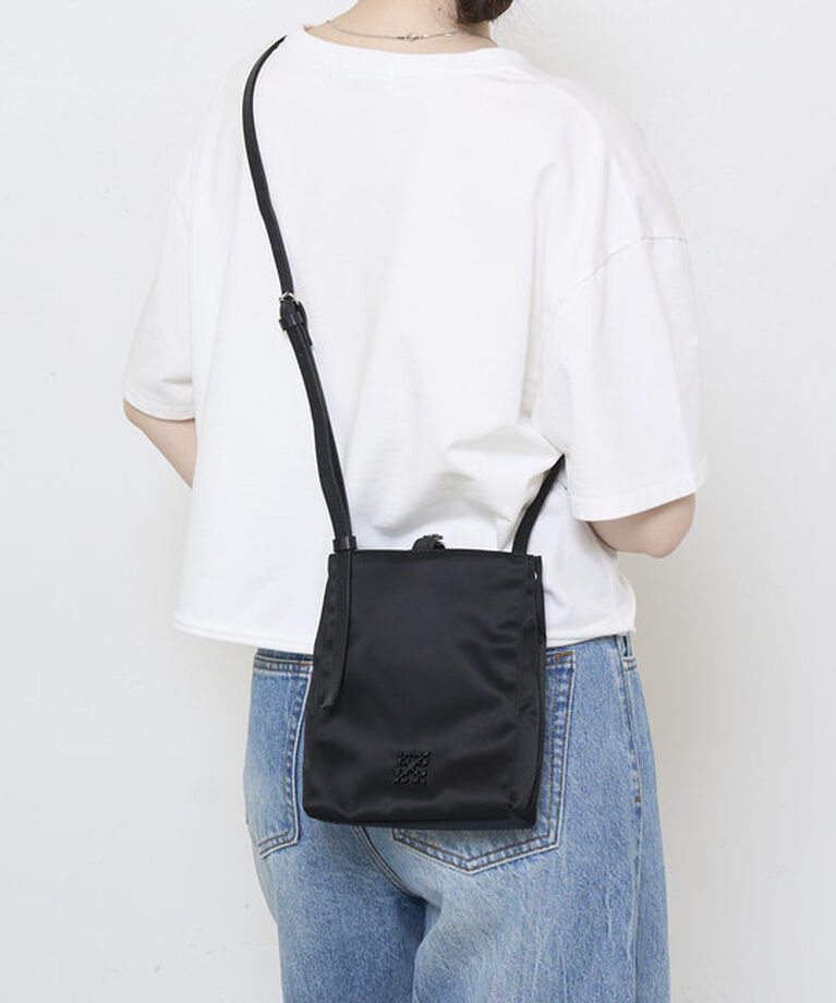  「【長財布がちょうど入る】ナイロンミニショルダーバッグ」|その他|