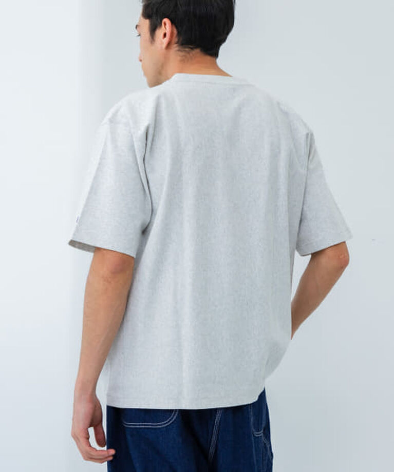 URBAN RESEARCH「UR 『別注』Champion×UR　USA Fit Short-Sleeve T-shirts」|Tシャツ・カットソー|