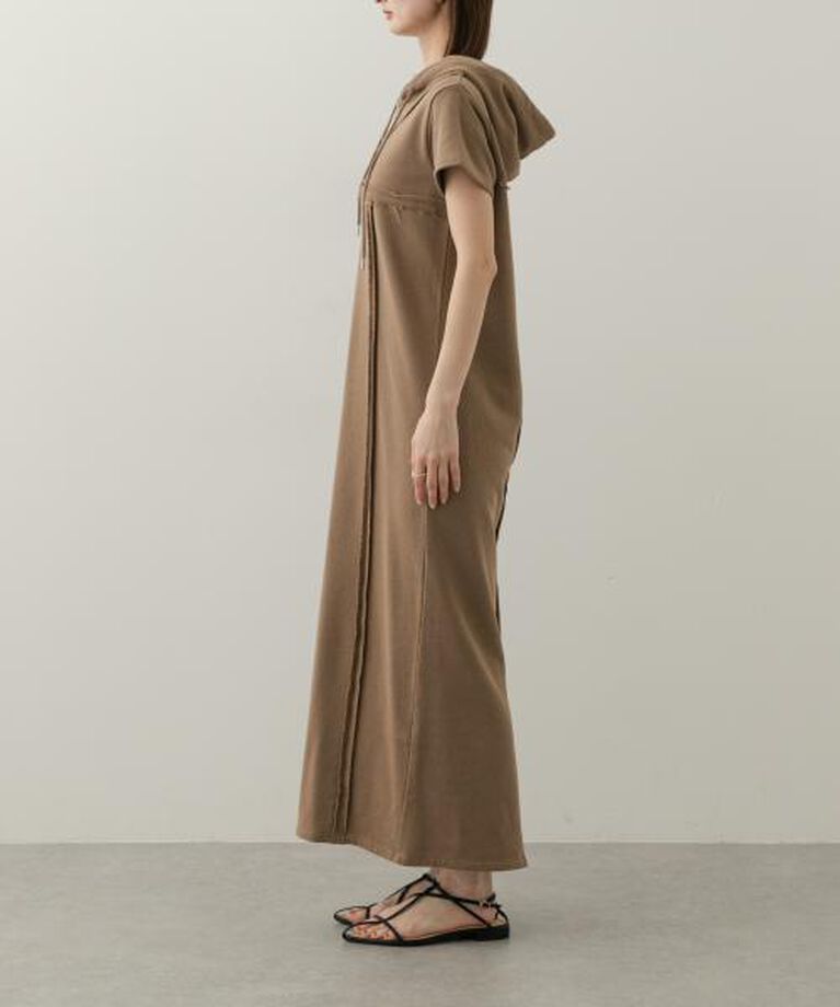 SENSE OF PLACE by URBAN RESEARCH「SENSE OF PLACE フーディージップワンピース」|ワンピース|