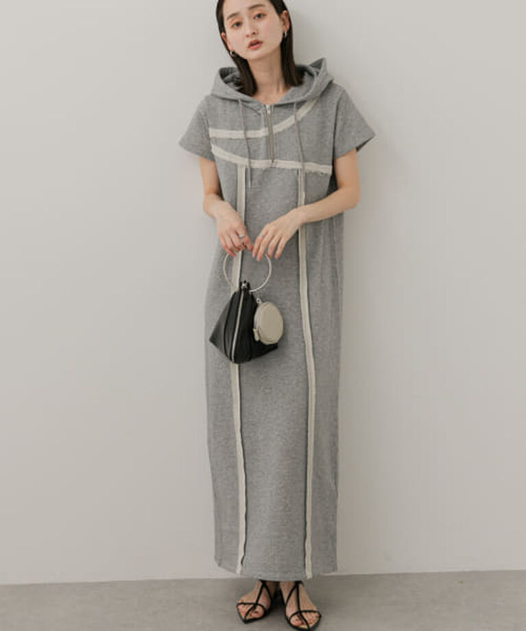SENSE OF PLACE by URBAN RESEARCH「SENSE OF PLACE フーディージップワンピース」|ワンピース|GRAY