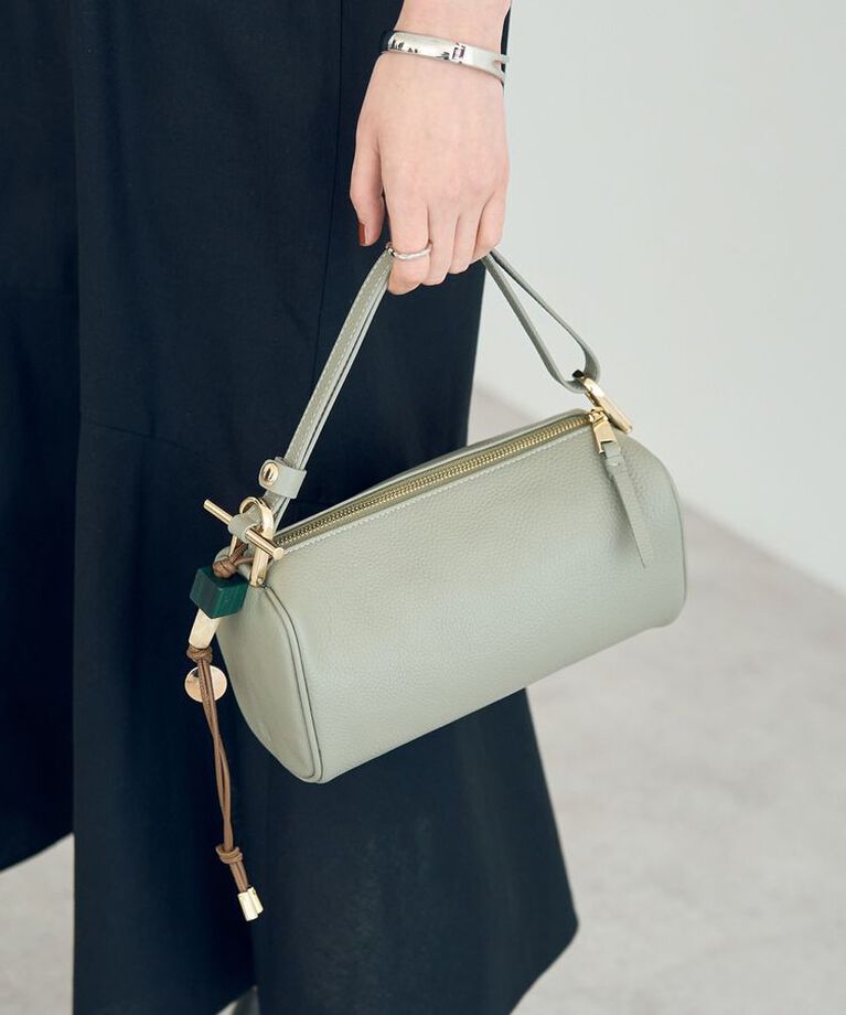 YECCA VECCA「【story】チャーム付きワンハンドルバッグ」|ハンドバッグ|Green