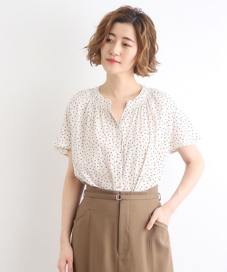 grove「＜ご自宅で洗える＞ヴィンテージサテンスキッパーブラウス」|シャツ・ブラウス|オフ×ドット(603